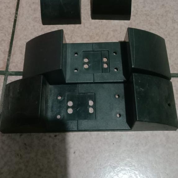 Kaki ups apc 2u